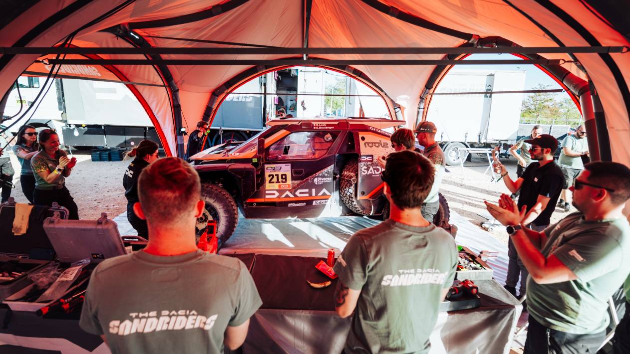 victorie-de-etapa-pentru-sebastien-loeb-si-edouard-boulanger